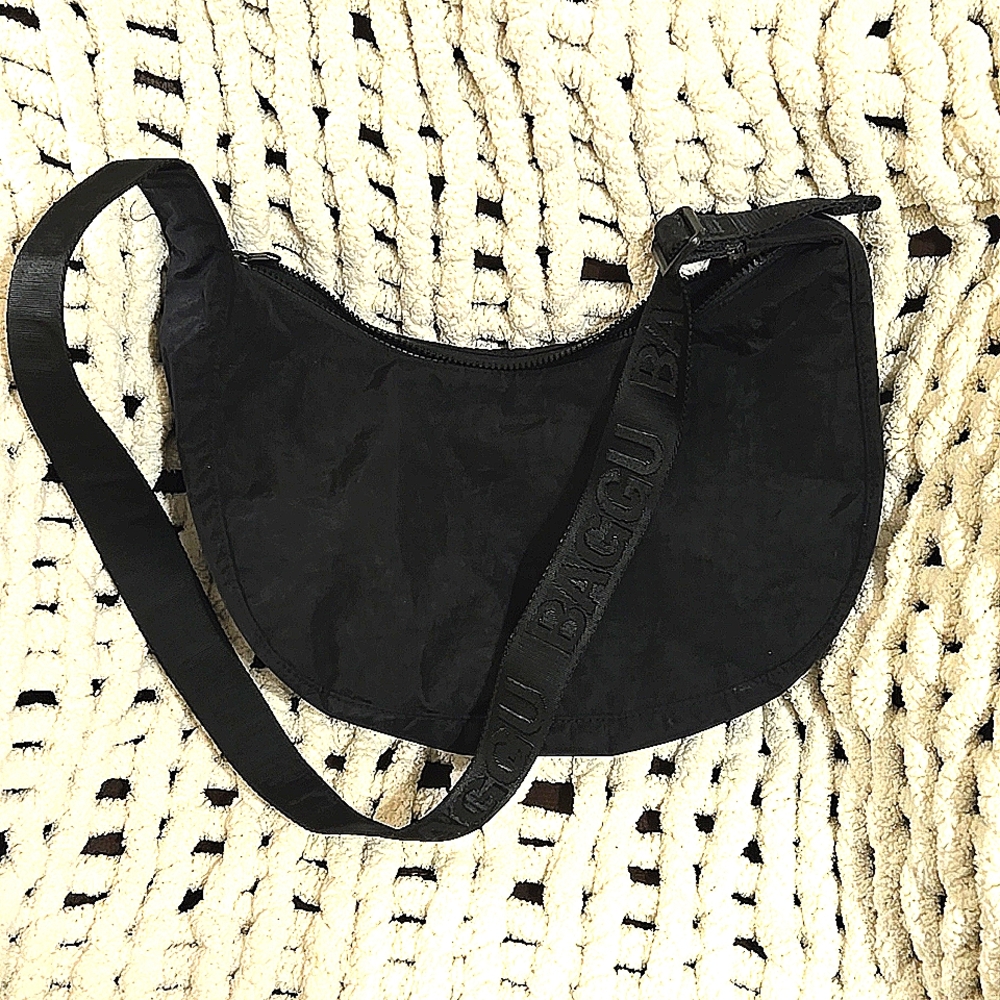 Baggu medium crescent bag